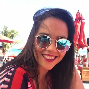 Meet your Posher, Blanca